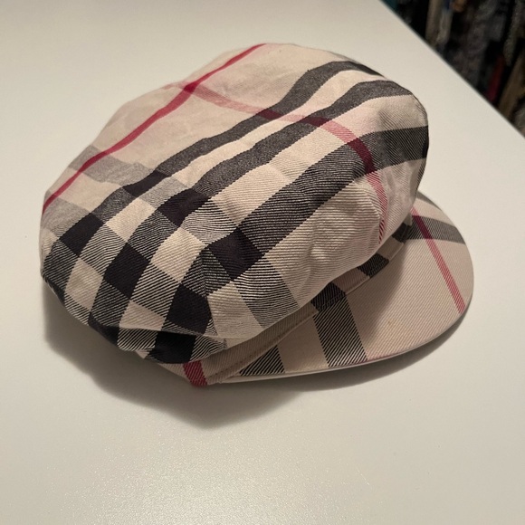 Burberry Newsboy Cap - Picture 5 of 7
